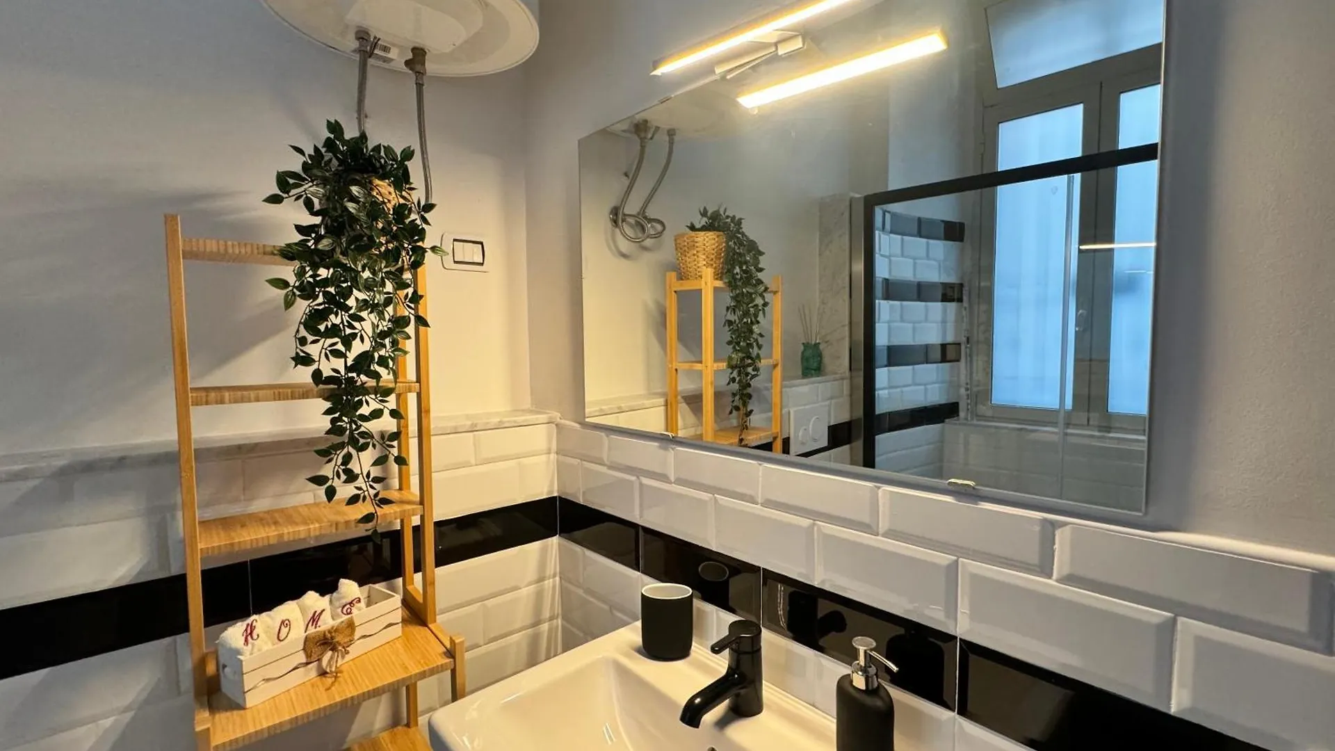 Scilla Sicily Guest House 卡塔尼亚